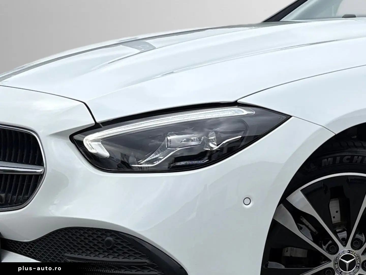 MERCEDES-BENZ C 300 e Avantgarde Distronic Memory