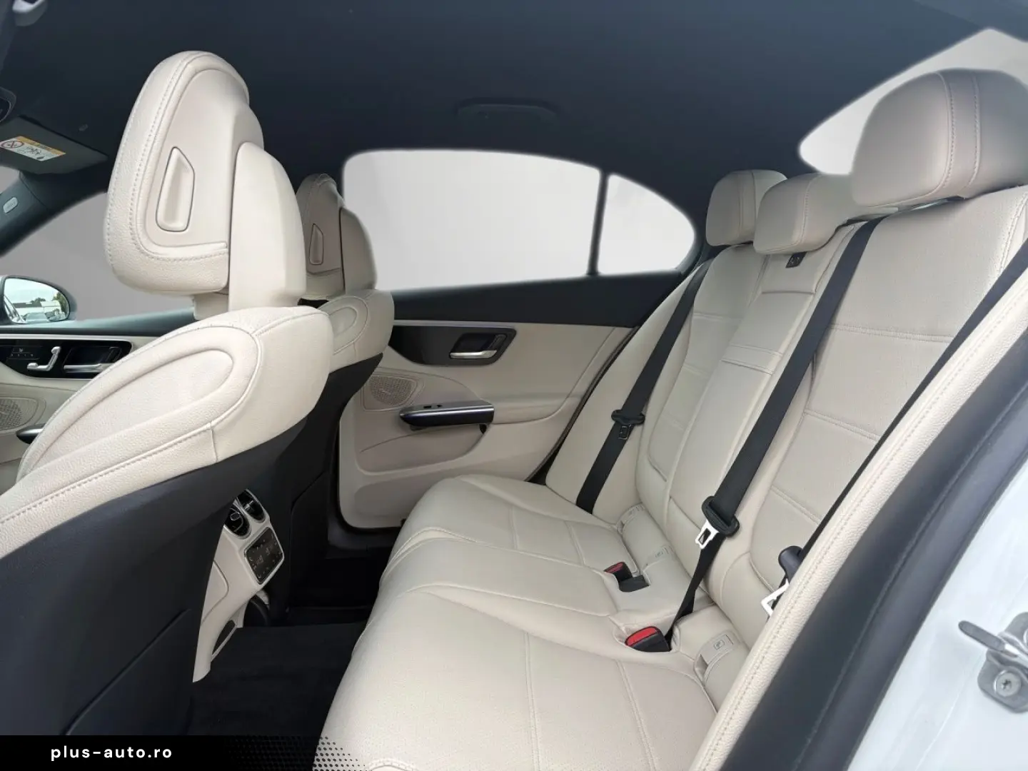 MERCEDES-BENZ C 300 e Avantgarde Distronic Memory