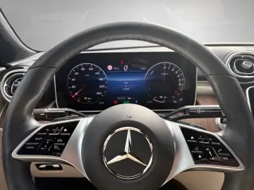 MERCEDES-BENZ C 300 e Avantgarde Distronic Memory