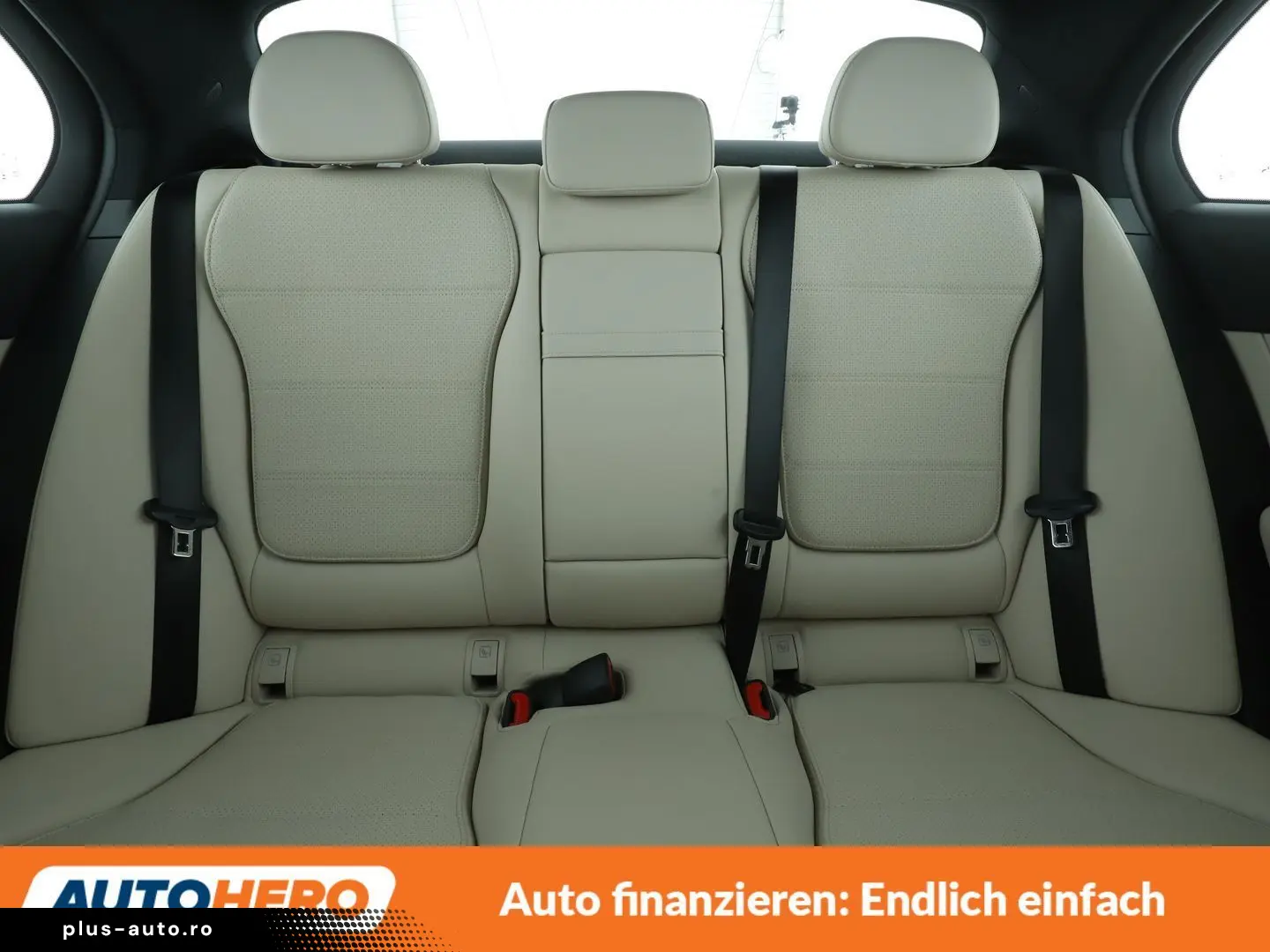 MERCEDES-BENZ C-Klasse C300e Avantgarde Aut. NAVI LED TEMPO