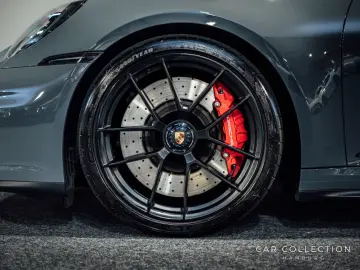 PORSCHE 992.2 Carrera 4 GTS   LED   BOSE   18 Wege