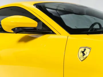 FERRARI Carbon Lenkrad LEDS VOLL