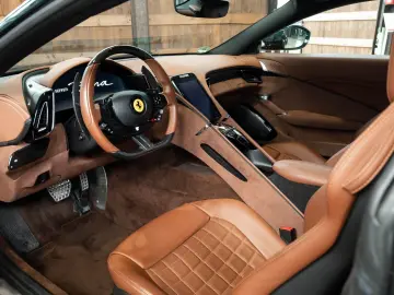 FERRARI Roma Verde British Racing LED's JBL 1. Hand BRD