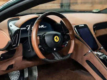 FERRARI Roma Verde British Racing LED's JBL 1. Hand BRD