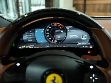 FERRARI Roma Verde British Racing LED's JBL 1. Hand BRD