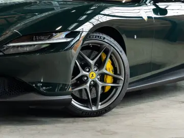 FERRARI Roma Verde British Racing LED's JBL 1. Hand BRD