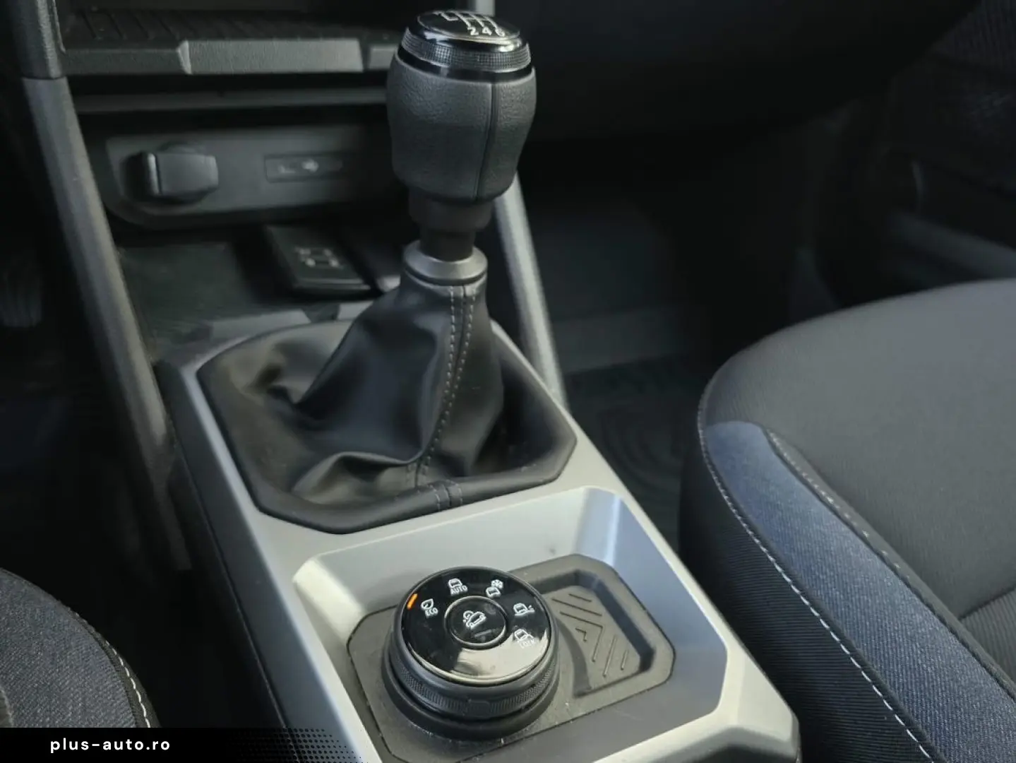 DACIA Duster 2024 — imagine 10