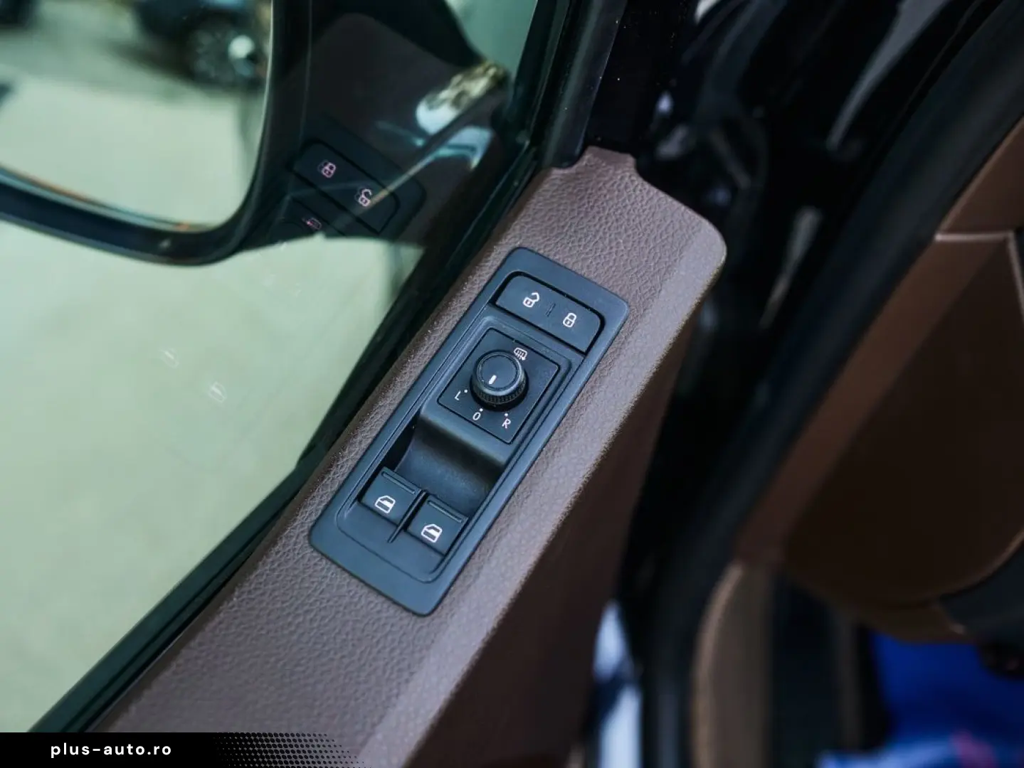 VOLKSWAGEN Transporter 2018 — imagine 22