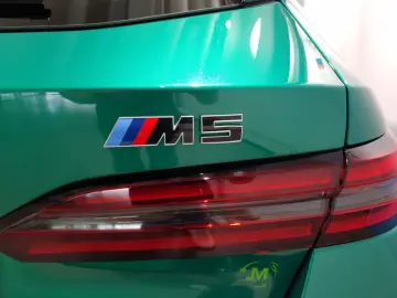 BMW M5 Touring Panorama 360 Sitzbelüftung Lenkr.hzg.