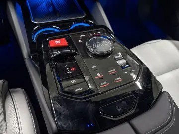 BMW M5 Touring   Pano   HUD   Frozen Tampa Bay