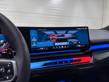 BMW M5 Touring   Pano   HUD   Frozen Tampa Bay