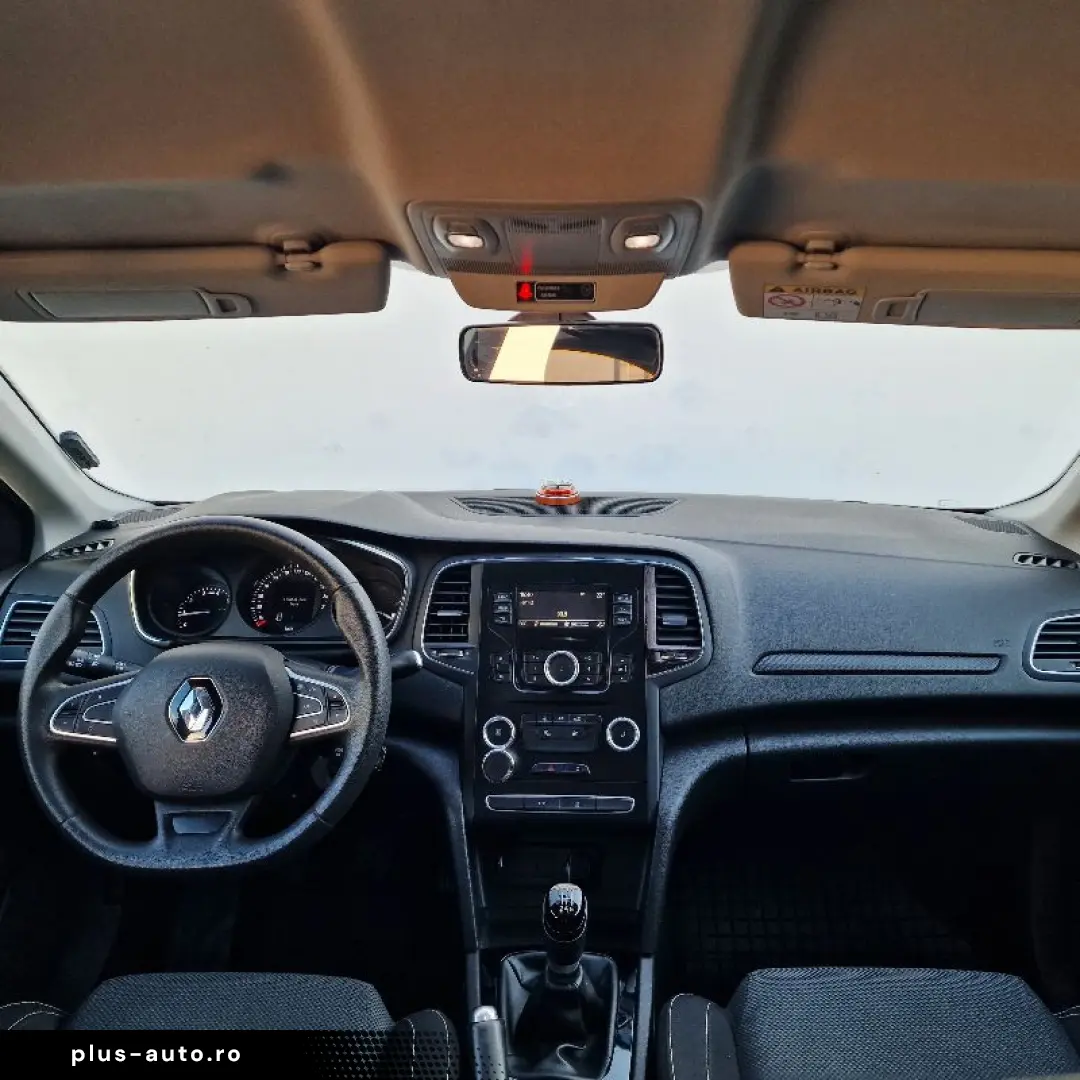 RENAULT Megane 2018 — imagine 10