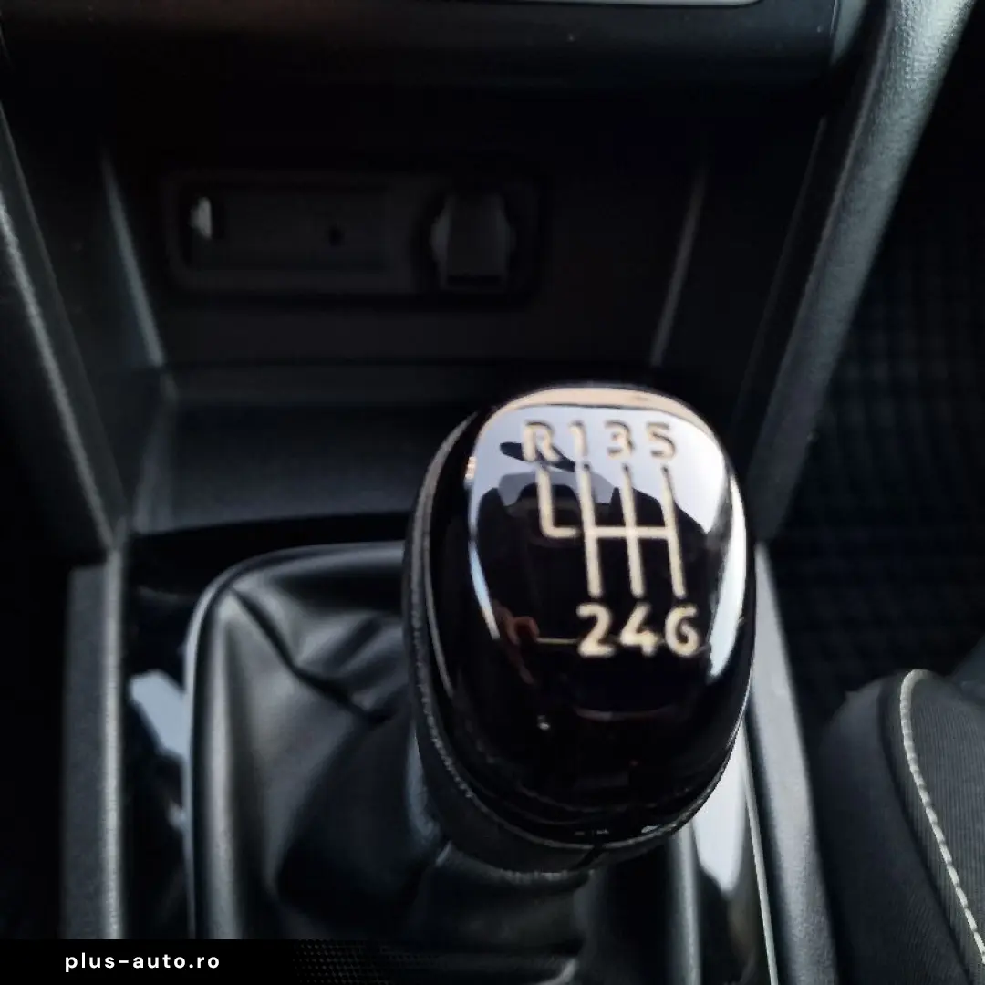 RENAULT Megane 2018 — imagine 16