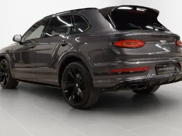 Bentley Bentayga V8 Azure