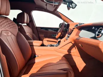 Bentley Bentayga First Edition EWB Azure Panorama