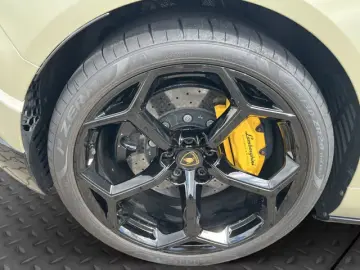 Lamborghini Huracán EVO Spyder AWD