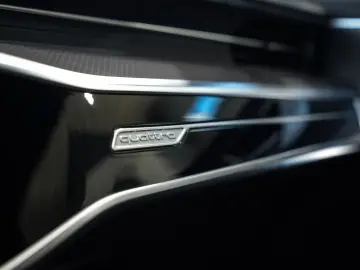 AUDI RS 6 Avant qu DYNAMIK-PAK-PLUS KERAMIK LASER 1HD