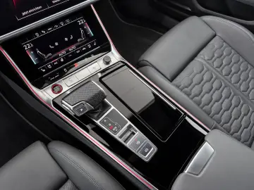 AUDI RS6 QUAT-KERAMIK-HUD-B&O-CARBON-VIRT-KAME-`22´