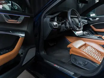 AUDI RS6 Avant 4.0 TFSI quattro B&O HUD 360 ACC Pano