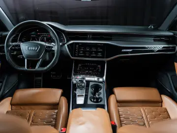 AUDI RS6 Avant 4.0 TFSI quattro B&O HUD 360 ACC Pano
