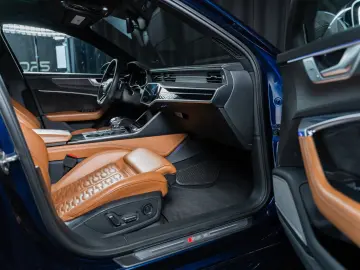 AUDI RS6 Avant 4.0 TFSI quattro B&O HUD 360 ACC Pano