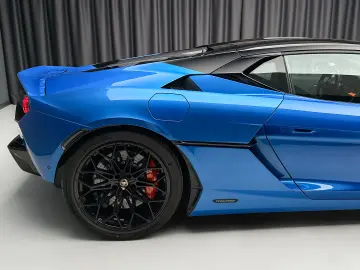 Lamborghini Temerario V8 Twin-Turbo in stoc
