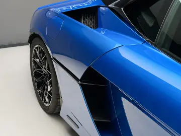 Lamborghini Temerario V8 Twin-Turbo in stoc