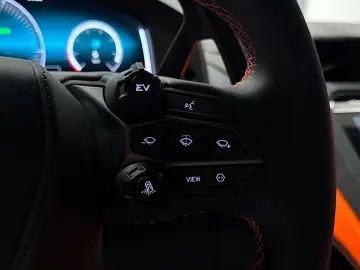 Lamborghini Temerario V8 Twin-Turbo in stoc