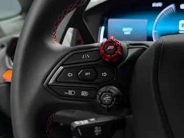 Lamborghini Temerario V8 Twin-Turbo in stoc