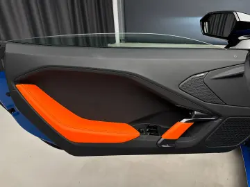 Lamborghini Temerario V8 Twin-Turbo in stoc