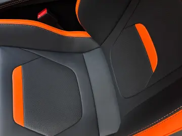 Lamborghini Temerario V8 Twin-Turbo in stoc