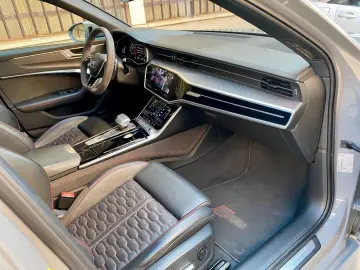 AUDI Avant 4.0 TFSI quattro CARBON KERAMIC-LUFT-HEAD