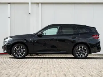 BMW X3 20d xDrive M-Sport AHK PANO H&K