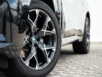 BMW X3 20d xDrive M-Sport AHK PANO H&K