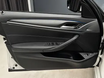 BMW 530e xDrive Break
