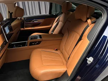 BMW 740d xDrive Long 4 Locuri Executive Lounge GARANTIE 1An