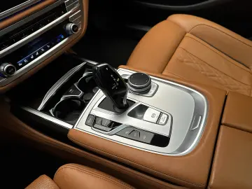 BMW 740d xDrive Long 4 Locuri Executive Lounge GARANTIE 1An