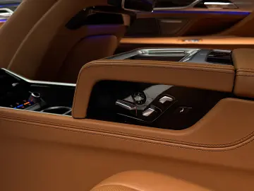 BMW 740d xDrive Long 4 Locuri Executive Lounge GARANTIE 1An