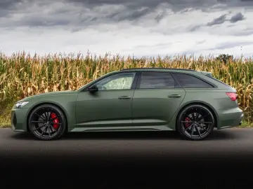 AUDI RS 6 Avant Performance 1.Hand MwsT. Garantie