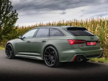 AUDI RS 6 Avant Performance 1.Hand MwsT. Garantie