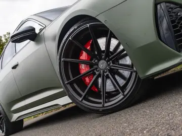 AUDI RS 6 Avant Performance 1.Hand MwsT. Garantie