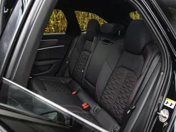 AUDI RS 6 Avant Performance 1.Hand MwsT. Garantie