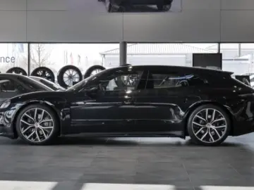 Porsche Taycan Sport Turismo Black