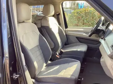 Volkswagen T7 Multivan 75 Jahre Bulli 2.0 TDI DSG LÜ