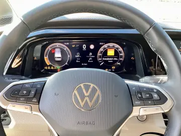 Volkswagen T7 Multivan 75 Jahre Bulli 2.0 TDI DSG LÜ