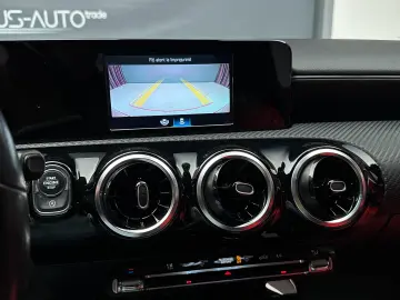 Mercedes-Benz CLA 200d