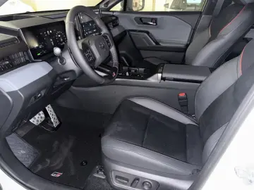 Toyota RAV4 GR Sport Hybrid 4x4 - MY2027