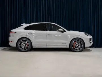 Porsche Cayenne Coupe GTS - Burmester - HUD - AWS
