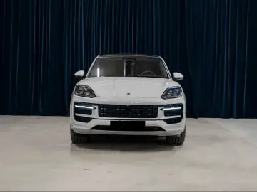 Porsche Cayenne Coupe GTS - Burmester - HUD - AWS