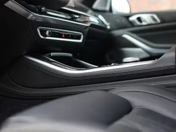 BMW X5 50e xDrive   Individual
